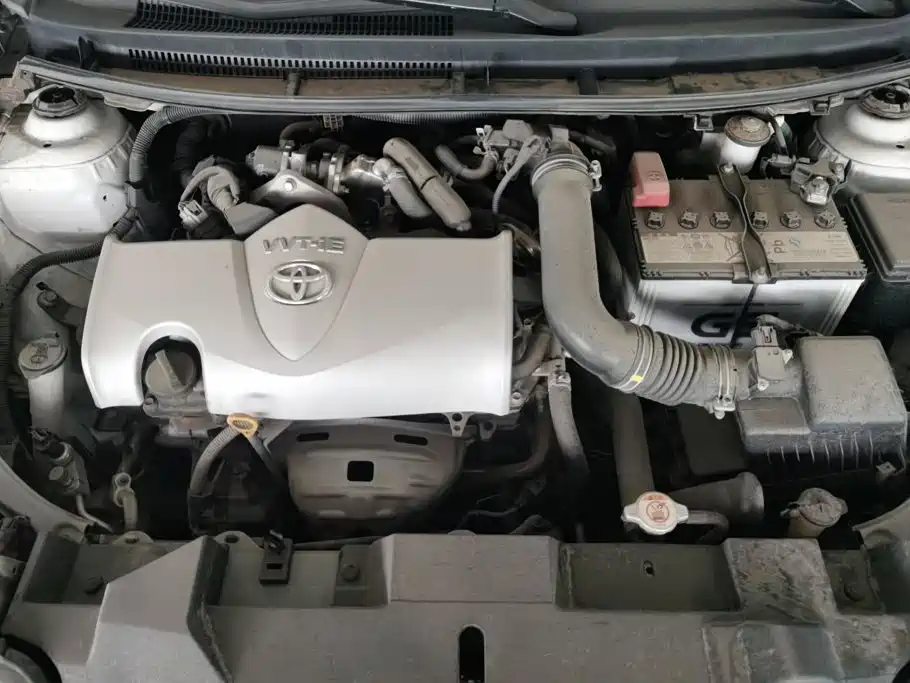 Toyota Yaris L — миниатюра 10