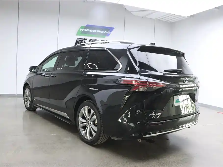 Toyota Sienna 2021 2.5L