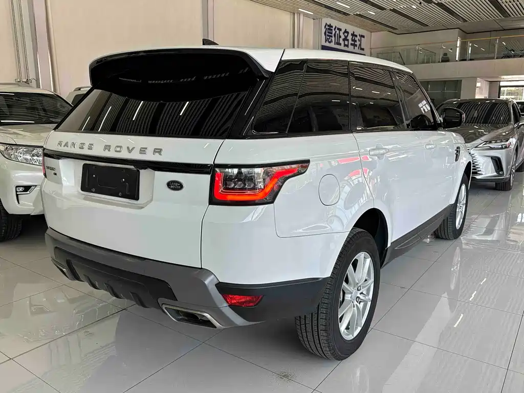 Land Rover Range Rover Sport 2020 3.0 L6 SE