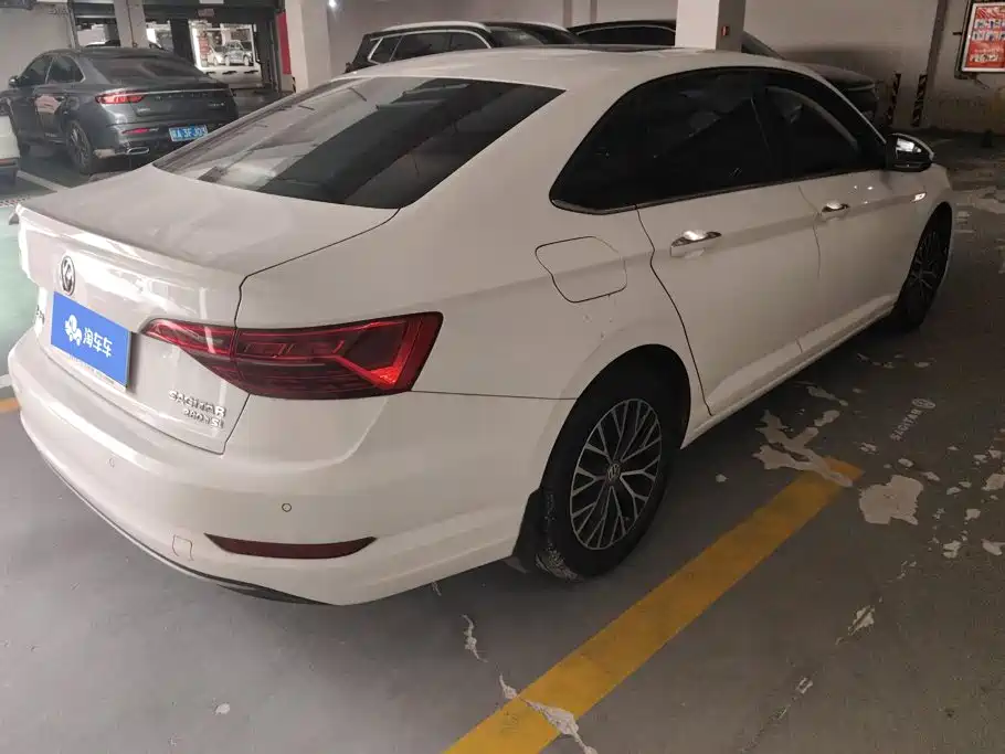 Volkswagen Sagitar — миниатюра 3