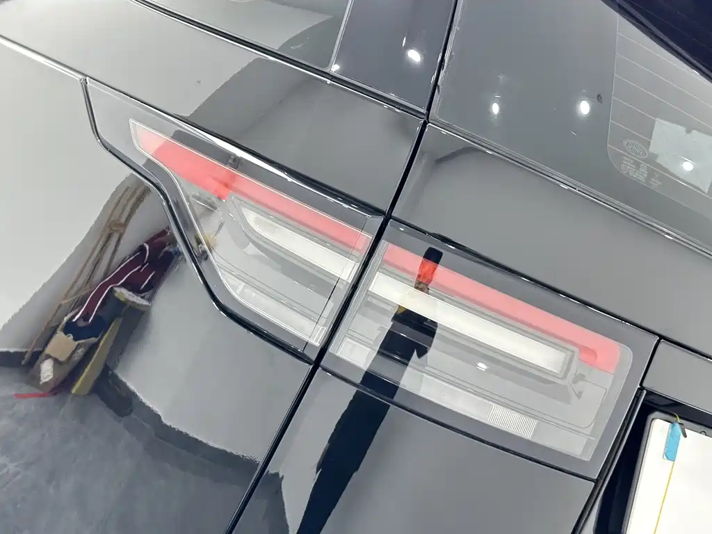 Land Rover Discovery — миниатюра 17