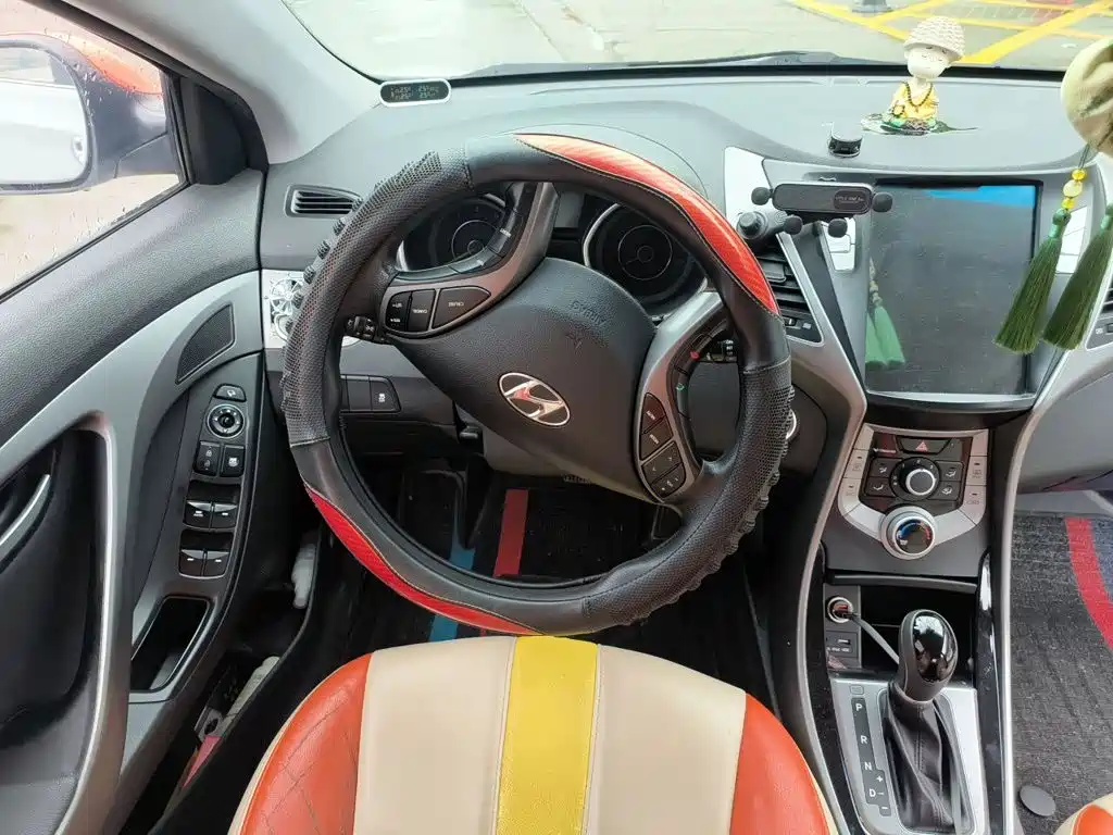 Hyundai Elantra Langdong — миниатюра 7