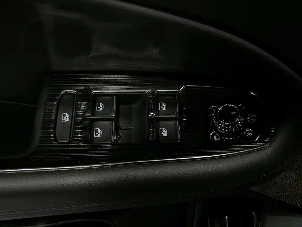 Volkswagen Phideon — миниатюра 9