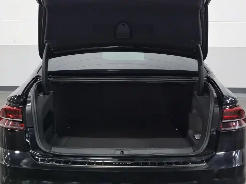 Volkswagen Phideon — миниатюра 16