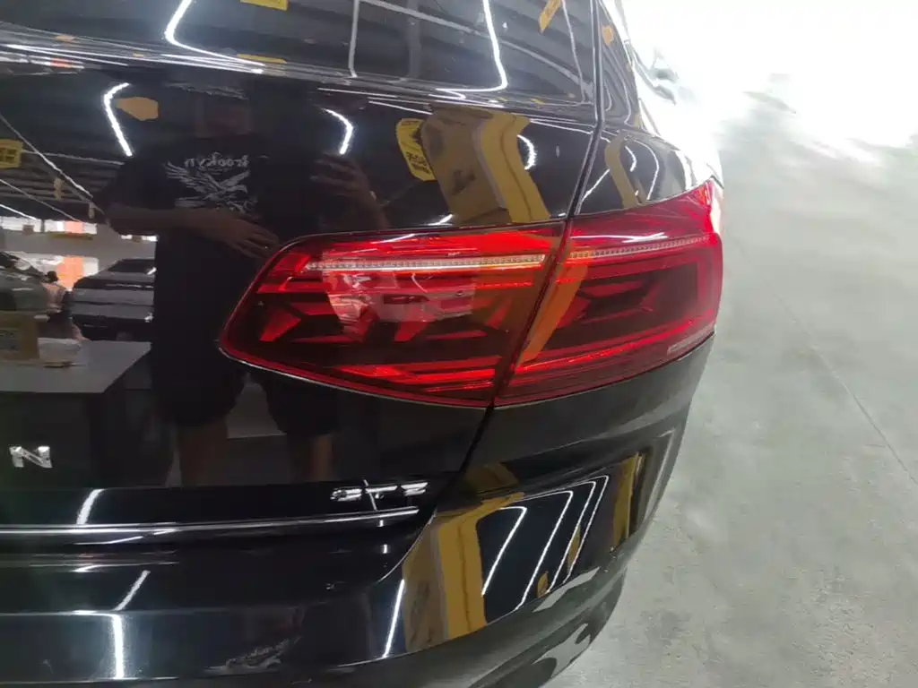 Volkswagen 迈腾 PHEV — миниатюра 8