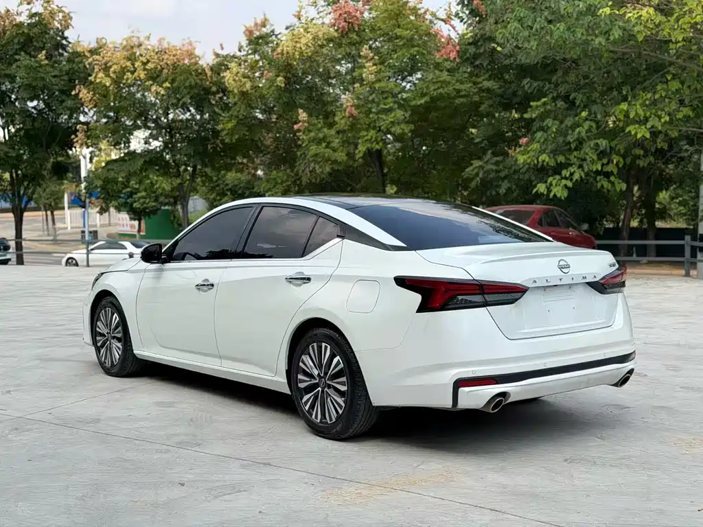 Nissan Teana — миниатюра 4