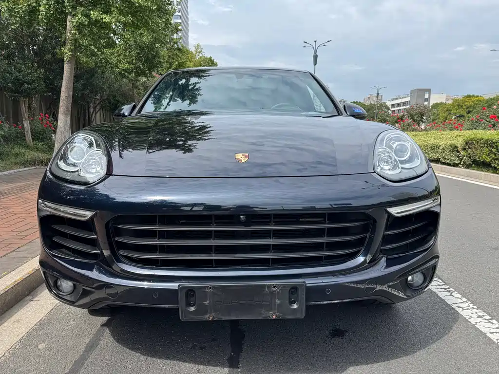 Porsche Cayenne — миниатюра 2