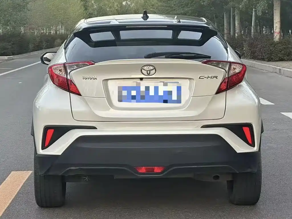 Toyota C-HR — миниатюра 8