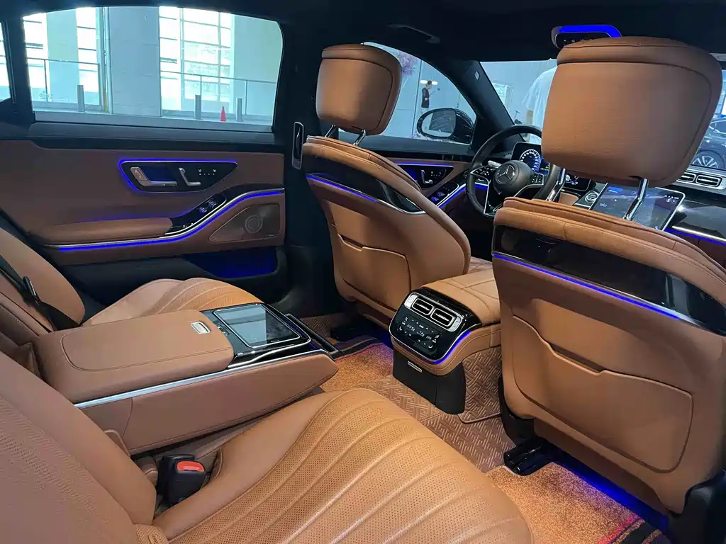 Mercedes-Benz S-Class — миниатюра 11
