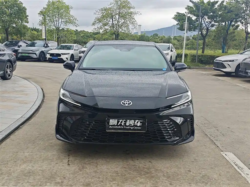 Toyota Camry 2026 2.0HSE Sport Lite