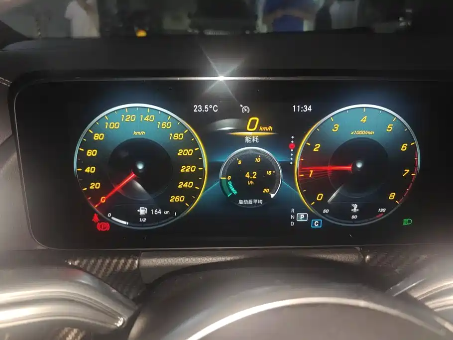 Mercedes-Benz GLA — миниатюра 14
