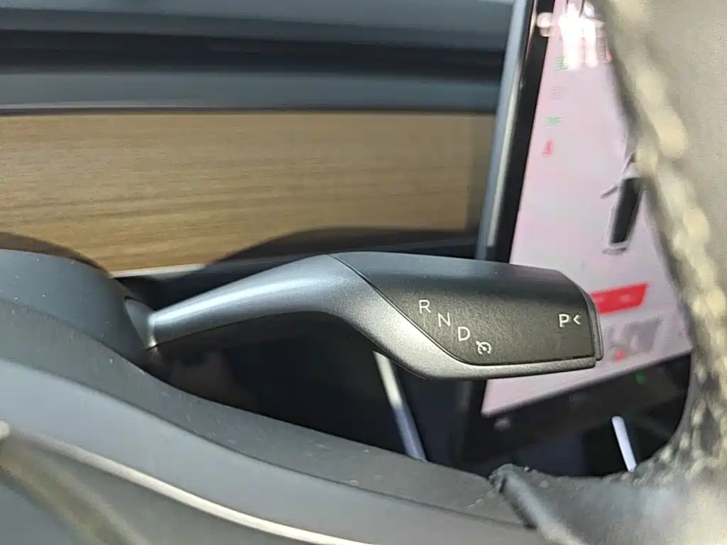 Tesla Model 3 — миниатюра 14