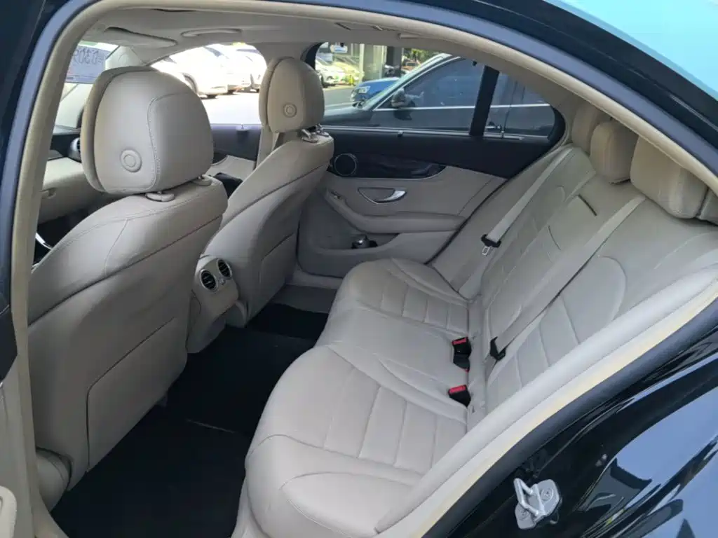 Mercedes-Benz C-Class — миниатюра 22