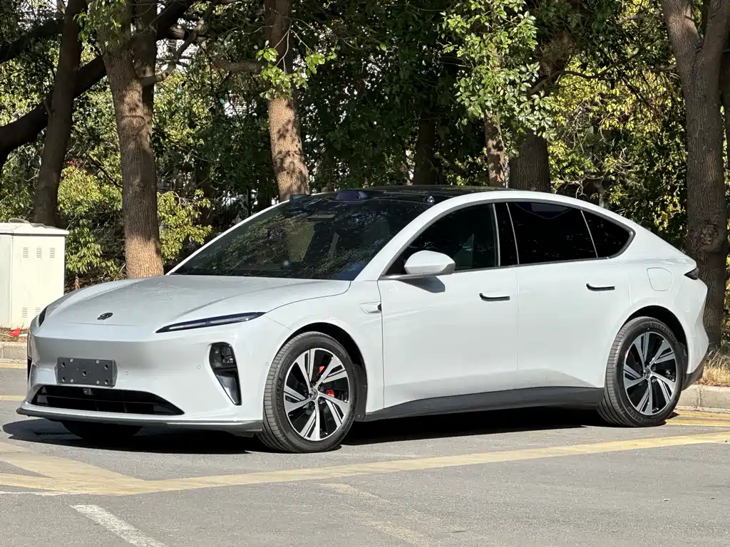 NIO NIO ET5