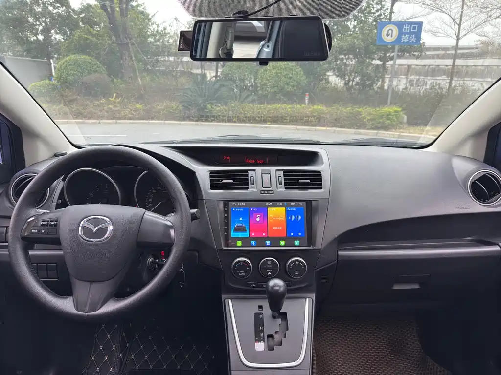 Mazda 5 2011 2.0L AT Luxury