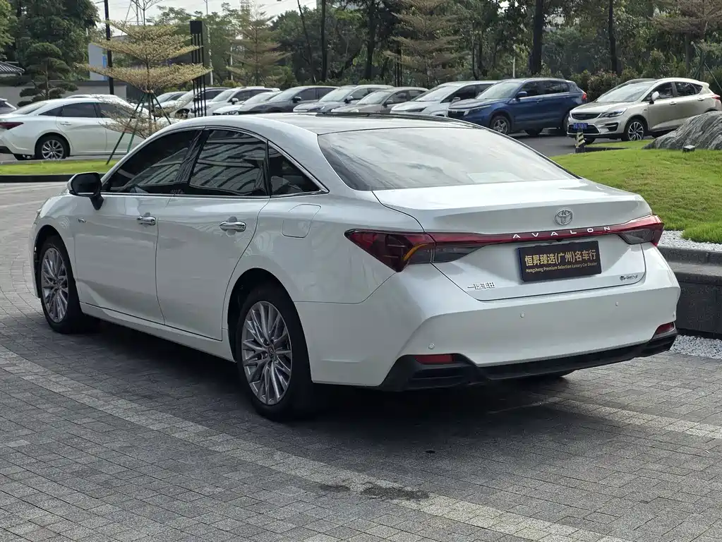 TOYOTA ASIAN DRAGON