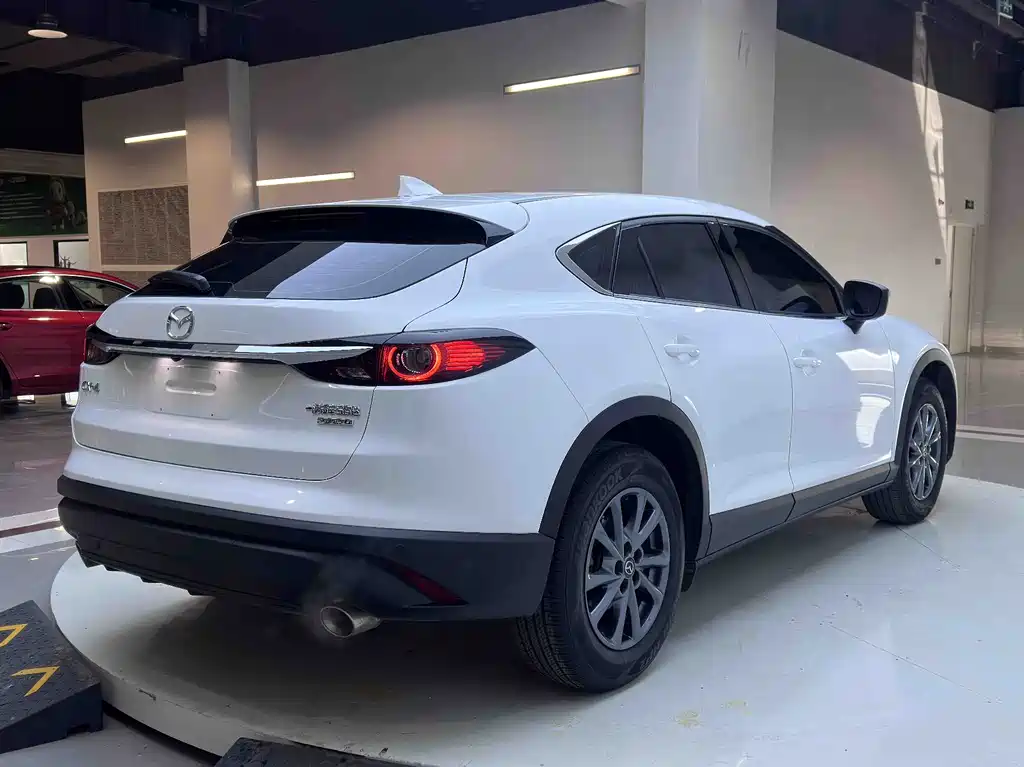 MAZDA CX 4