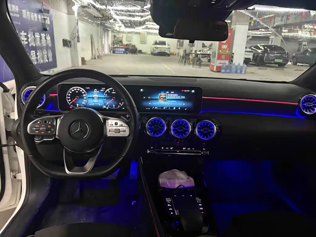 MERCEDES-BENZ A CLASS