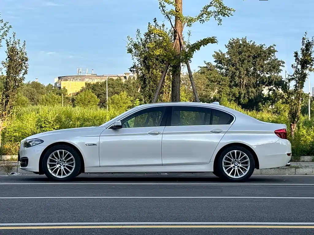 BMW 5 Series 5 2014 525Li Luxury