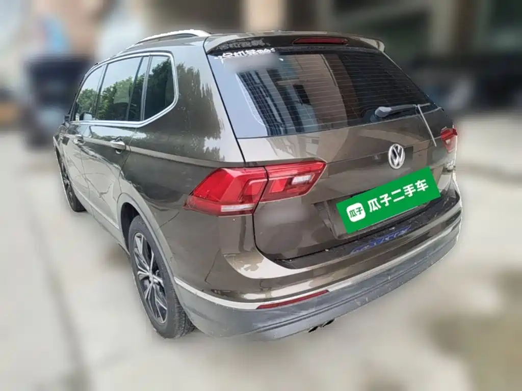 Volkswagen Tiguan L L 2019 330TSI AT Luxury V