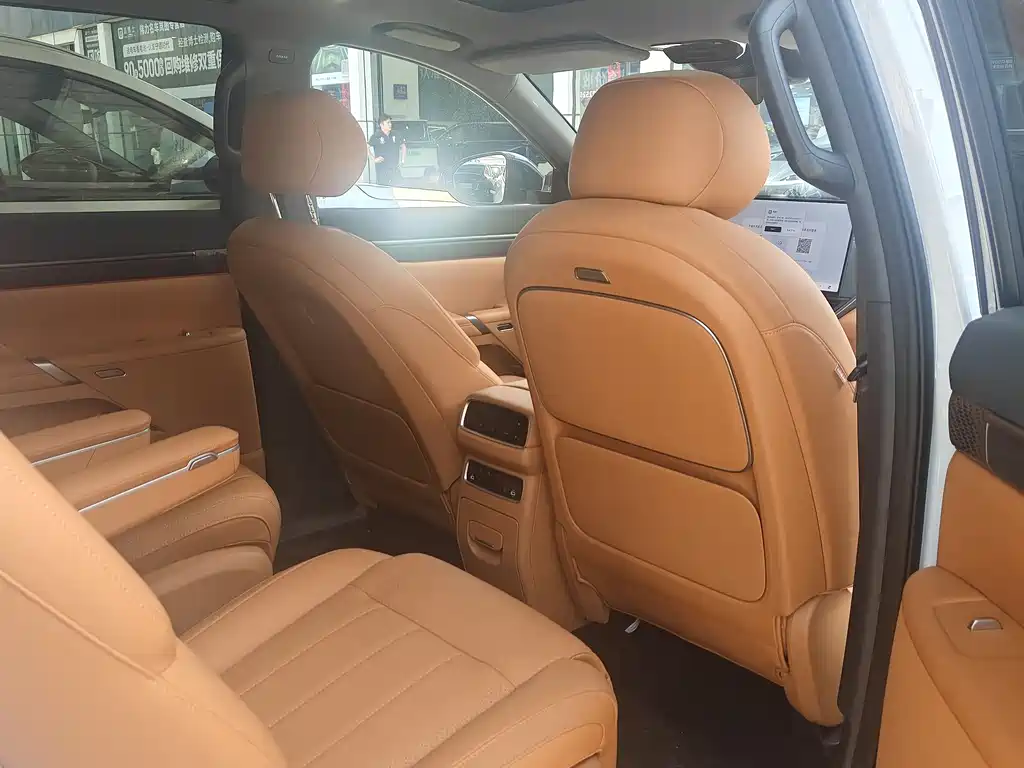 Dongfeng eπ008 2026 мест