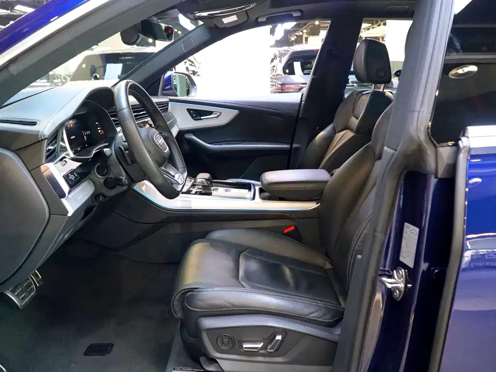 Audi Q8 2019 55 TFSI