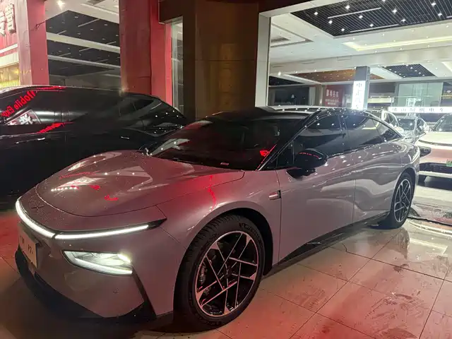 2025 Xpeng P7