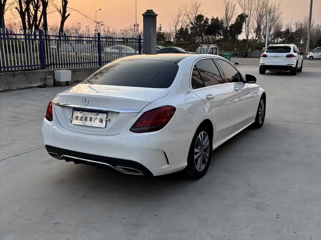 MERCEDES-BENZ C CLASS