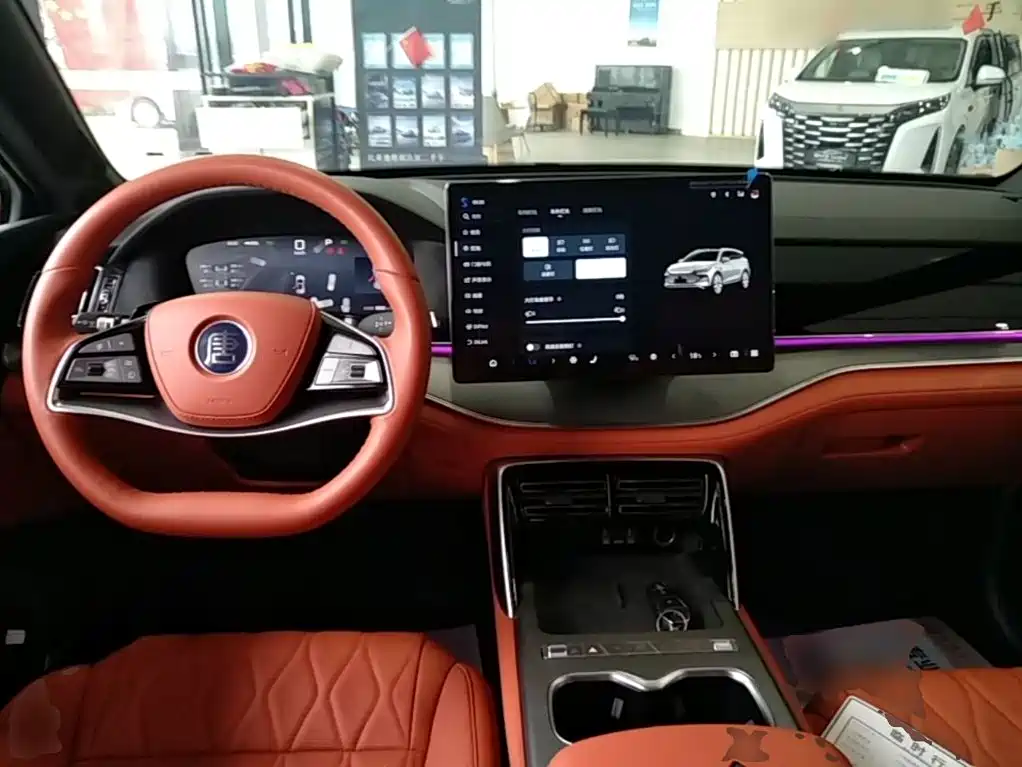 BYD Tang New Energy — миниатюра 10