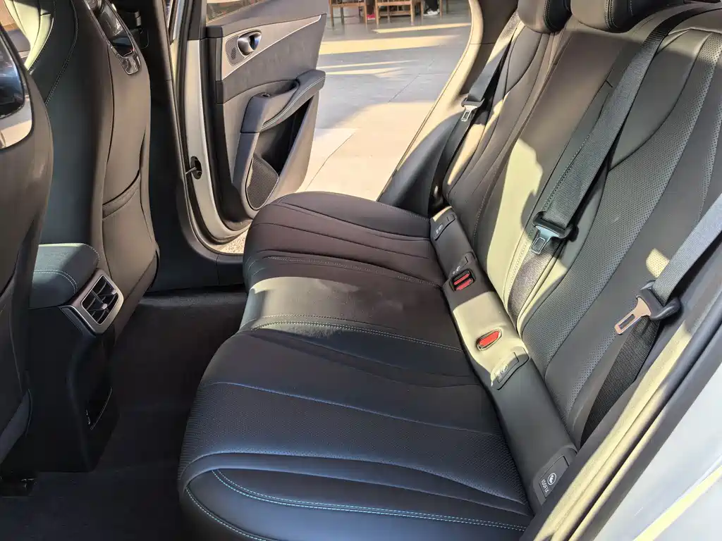 BYD SEAL 06 NEW ENERGY