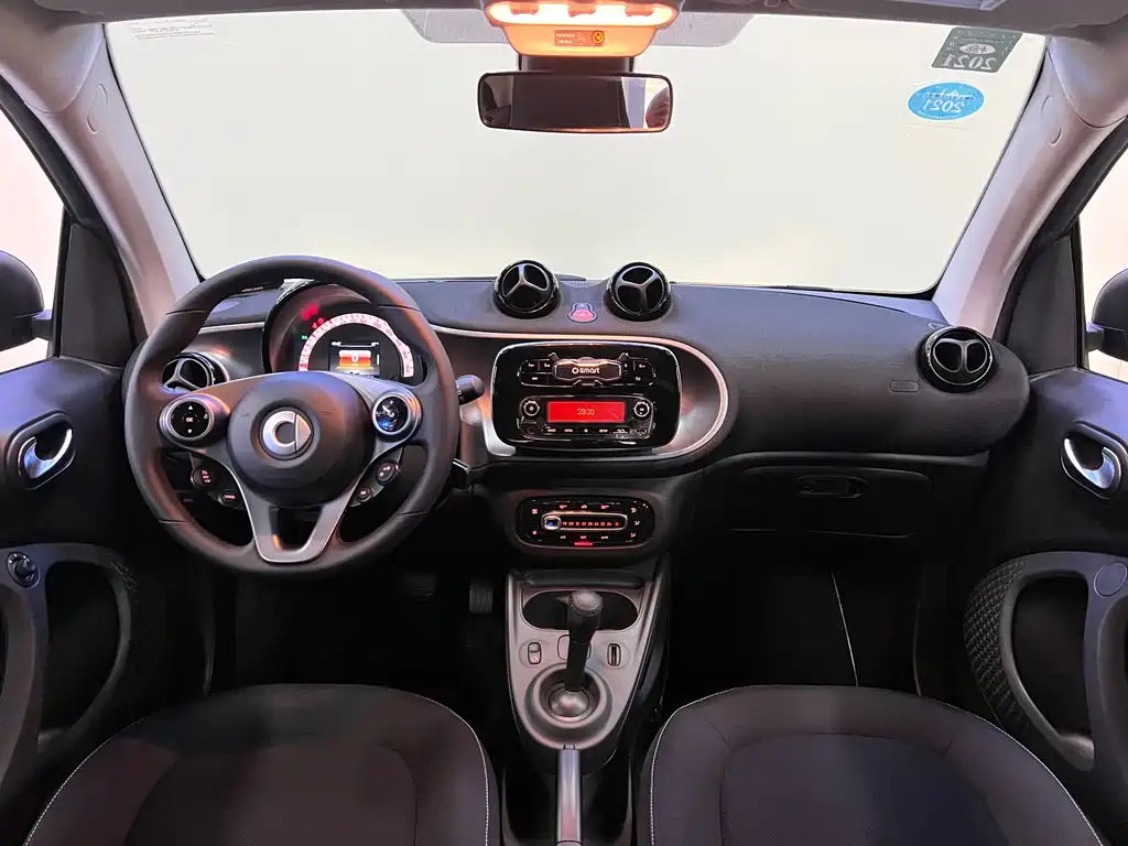 smart Smart Fortwo — миниатюра 8
