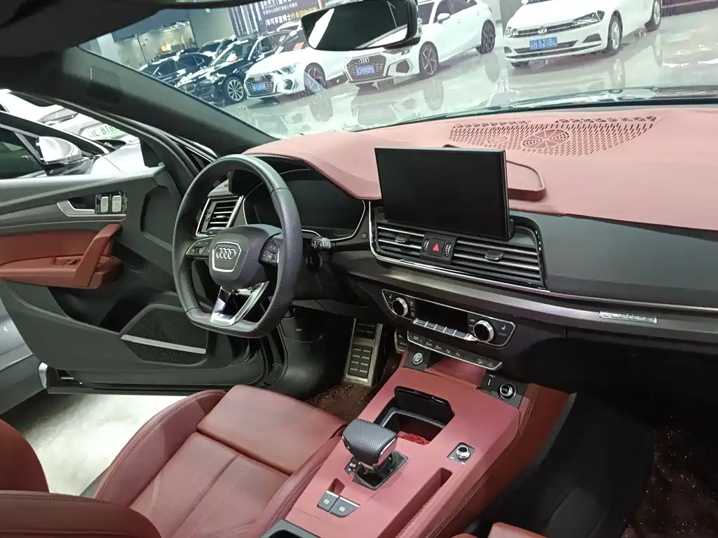 Audi Q5L — миниатюра 9