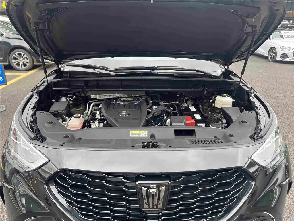 Toyota Crown Kluger — миниатюра 12