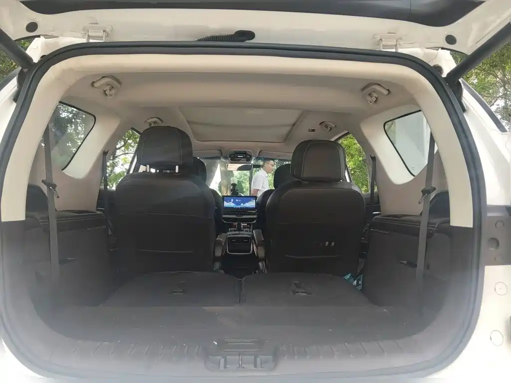 Geely Jia Ji New Energy — миниатюра 20