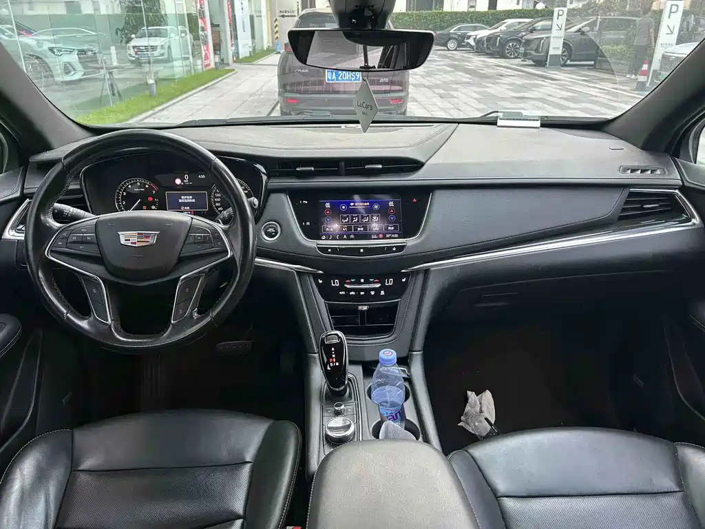 Cadillac XT5 — миниатюра 8