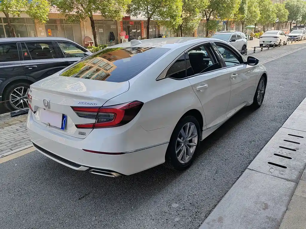 Honda Accord — миниатюра 4