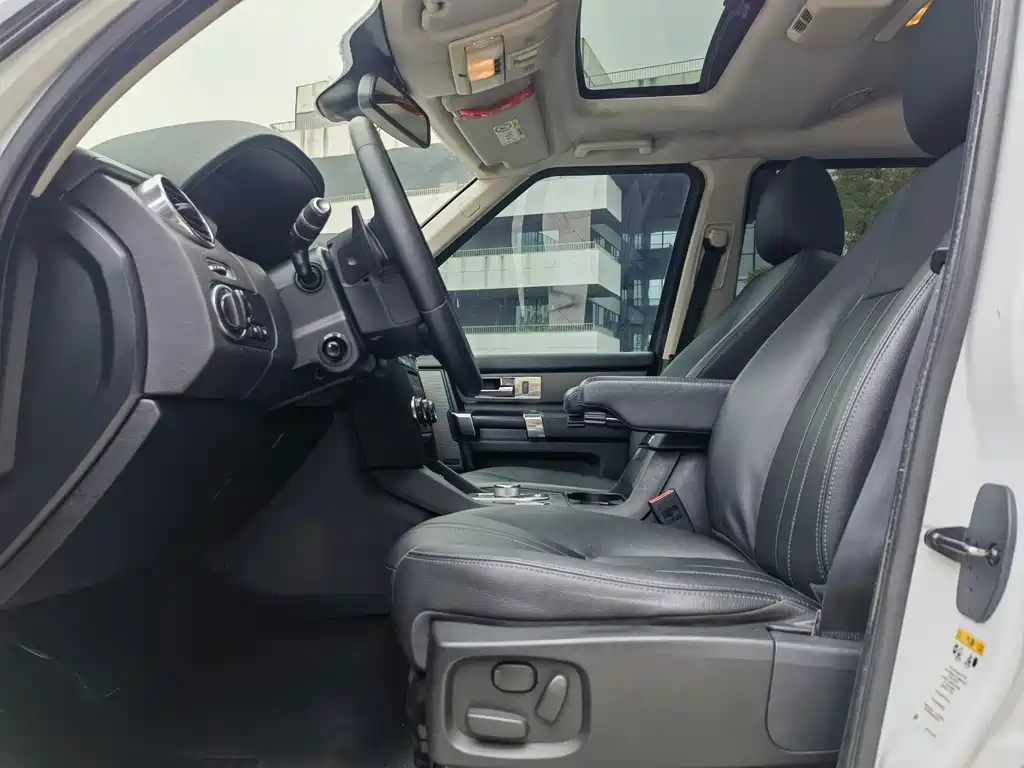 Land Rover Discovery — миниатюра 5
