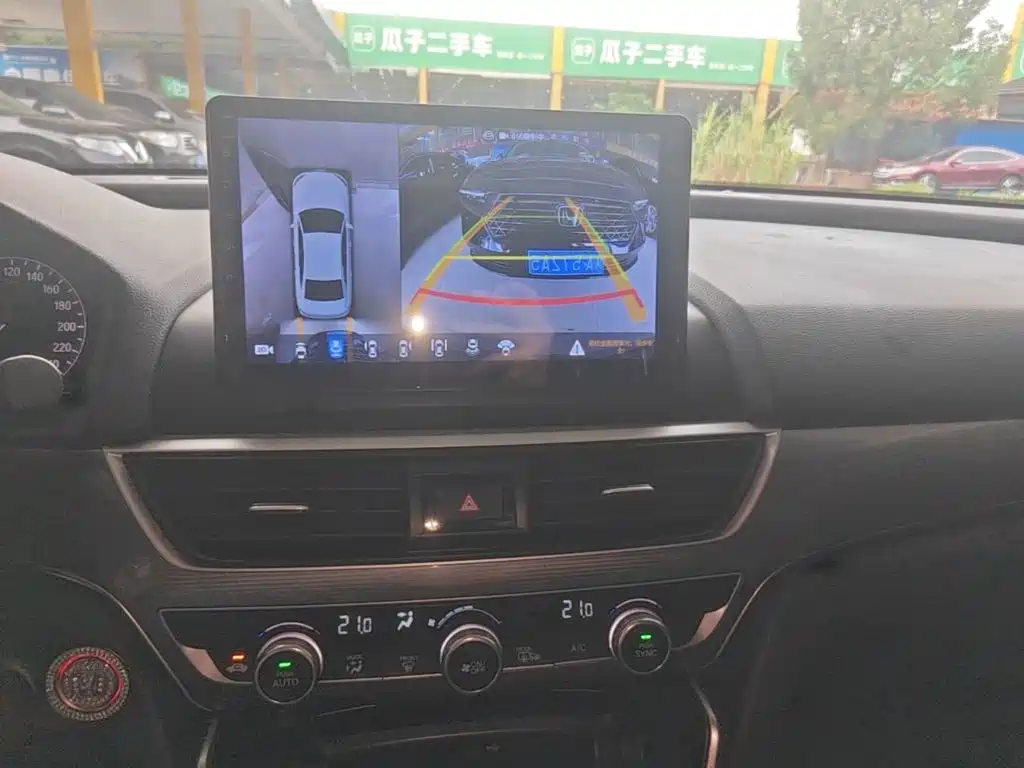 Honda Accord — миниатюра 13
