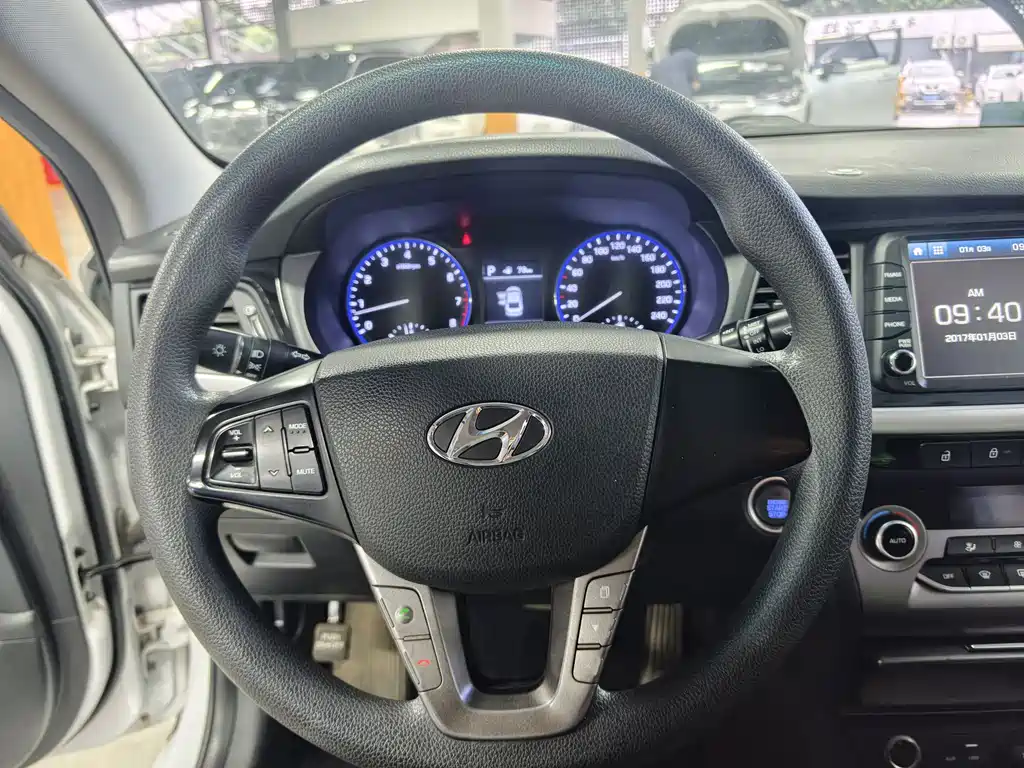 Hyundai Mistra — миниатюра 7
