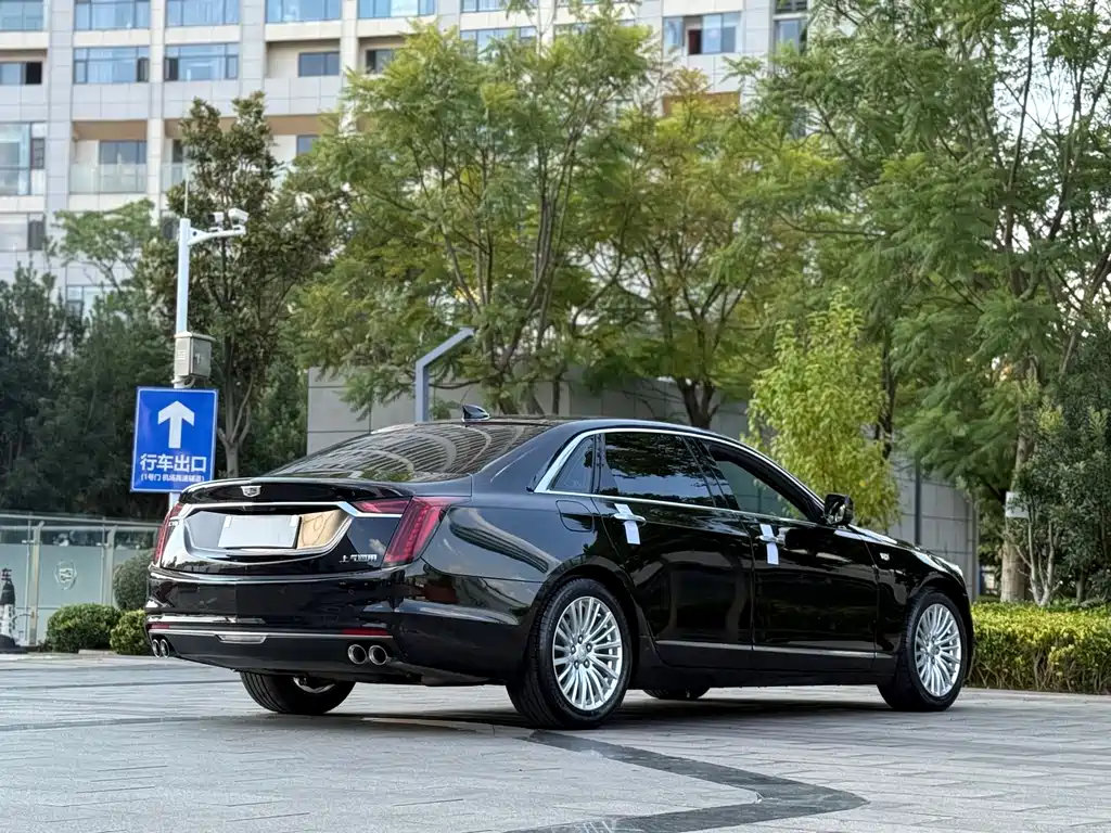 Cadillac CT6 — миниатюра 7