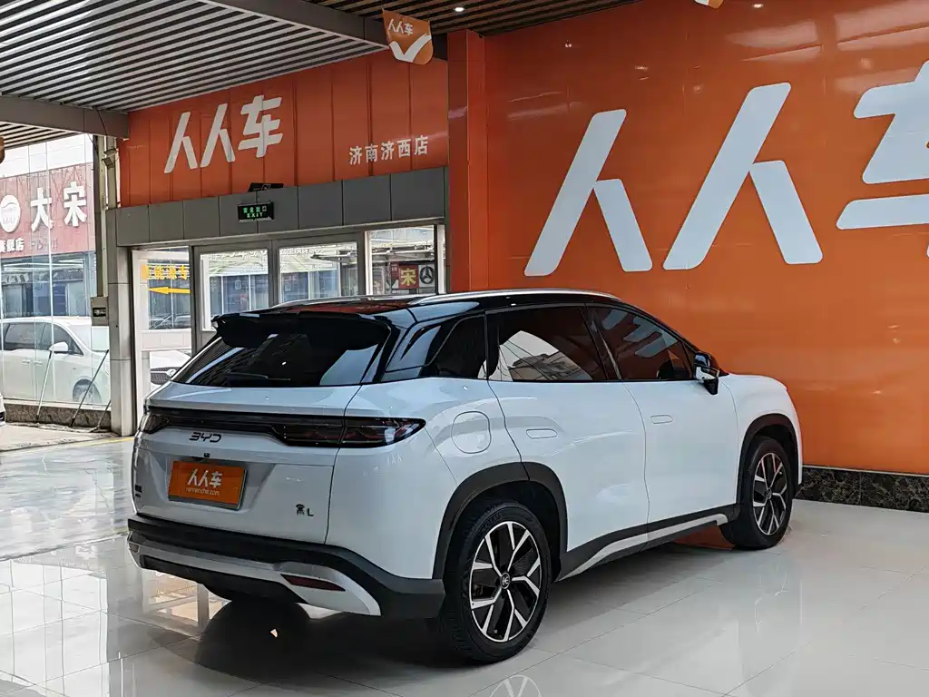 BYD L DM-i — миниатюра 4