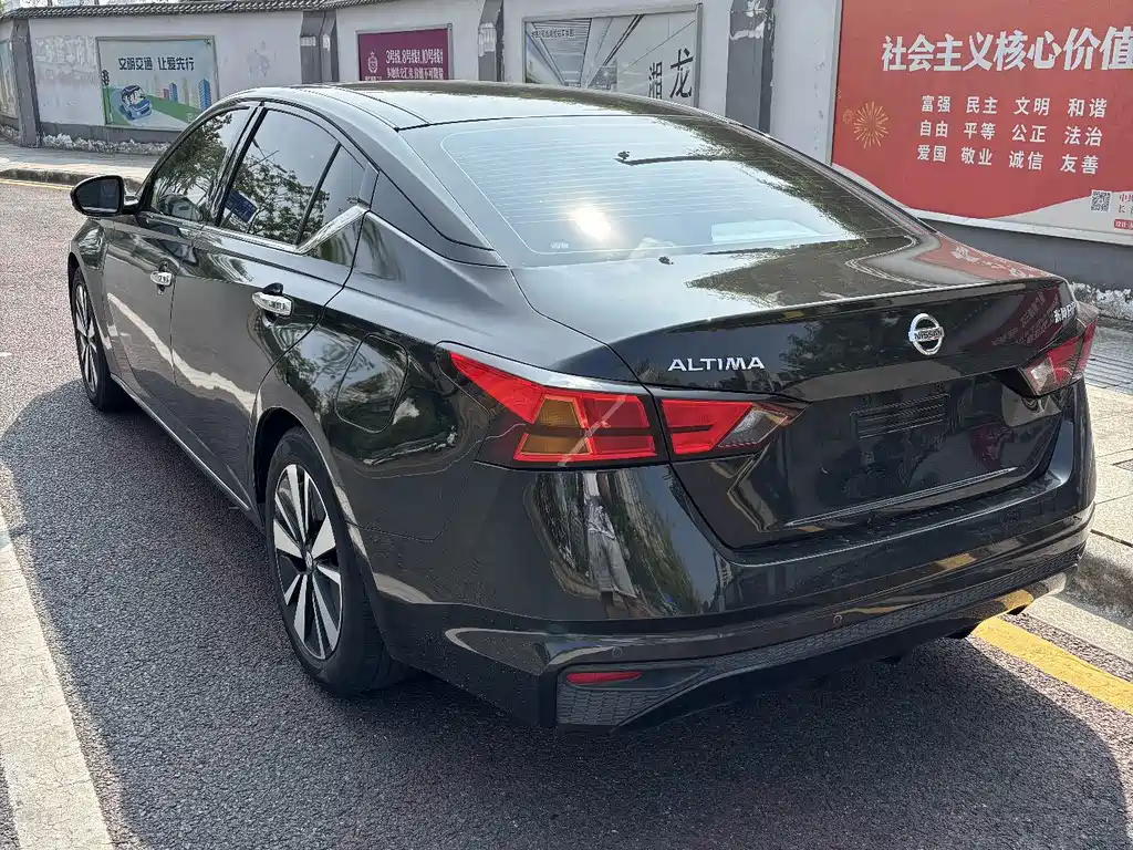 Nissan Teana — миниатюра 5
