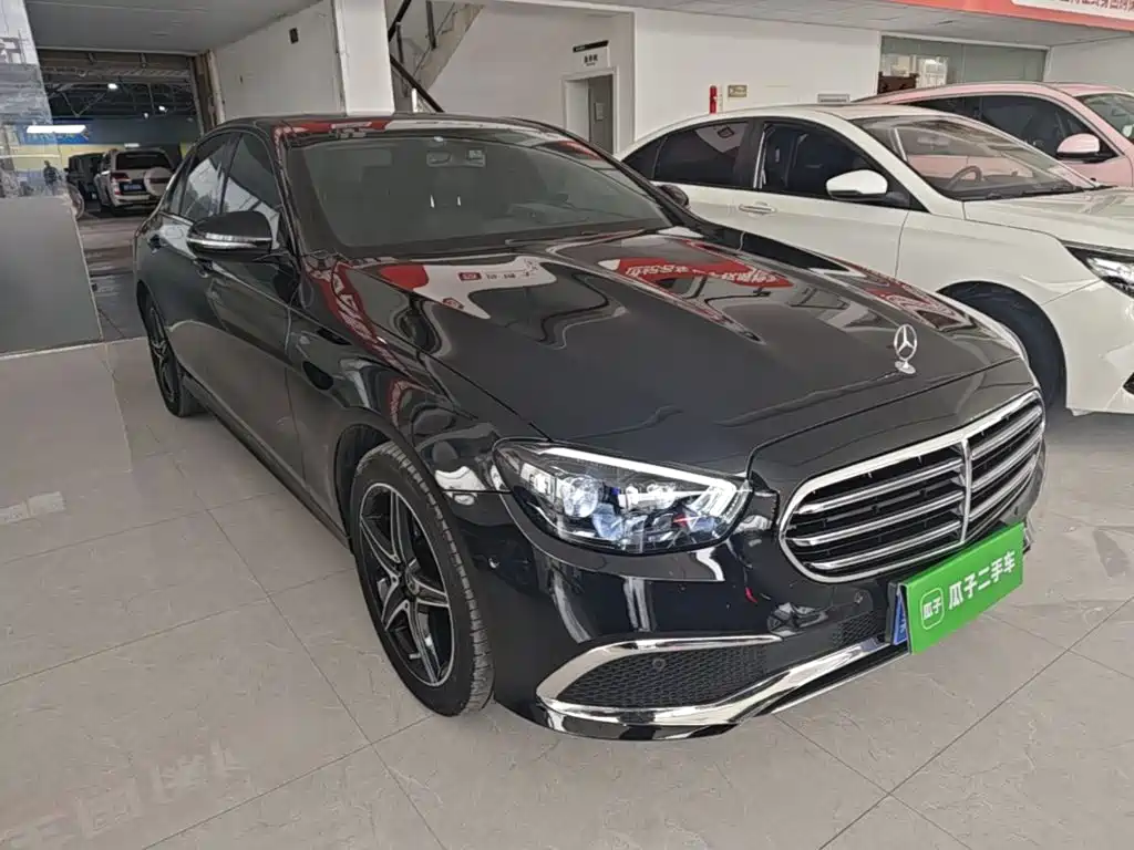 Mercedes-Benz E-Class (Import) — миниатюра 4