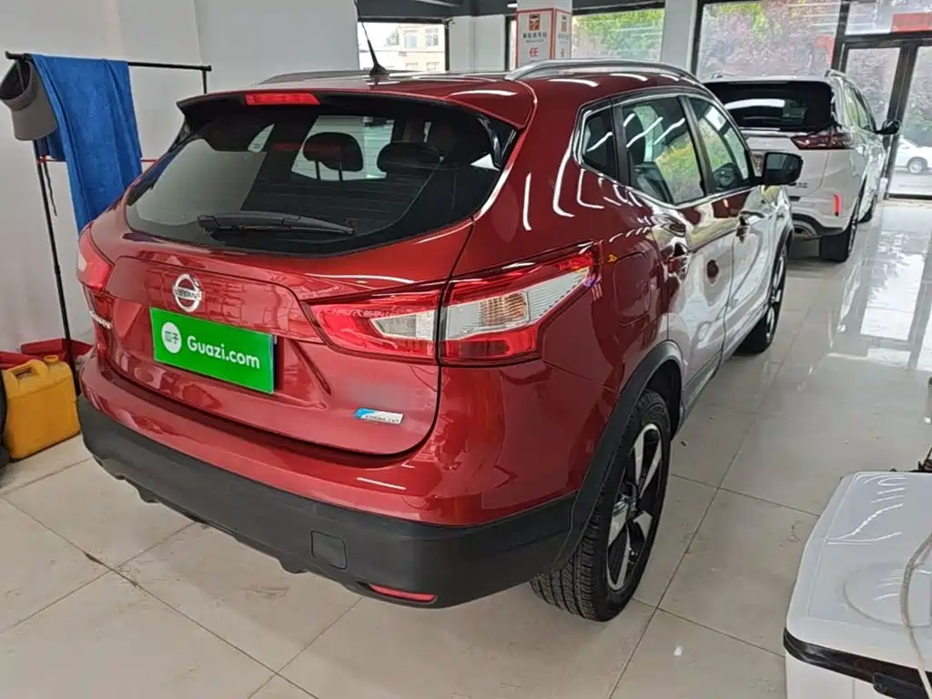 Nissan Qashqai — миниатюра 7