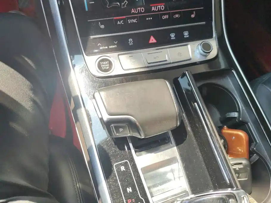 Audi Q8 — миниатюра 16