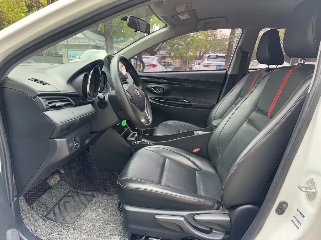 TOYOTA YARIS L ZHIXUAN