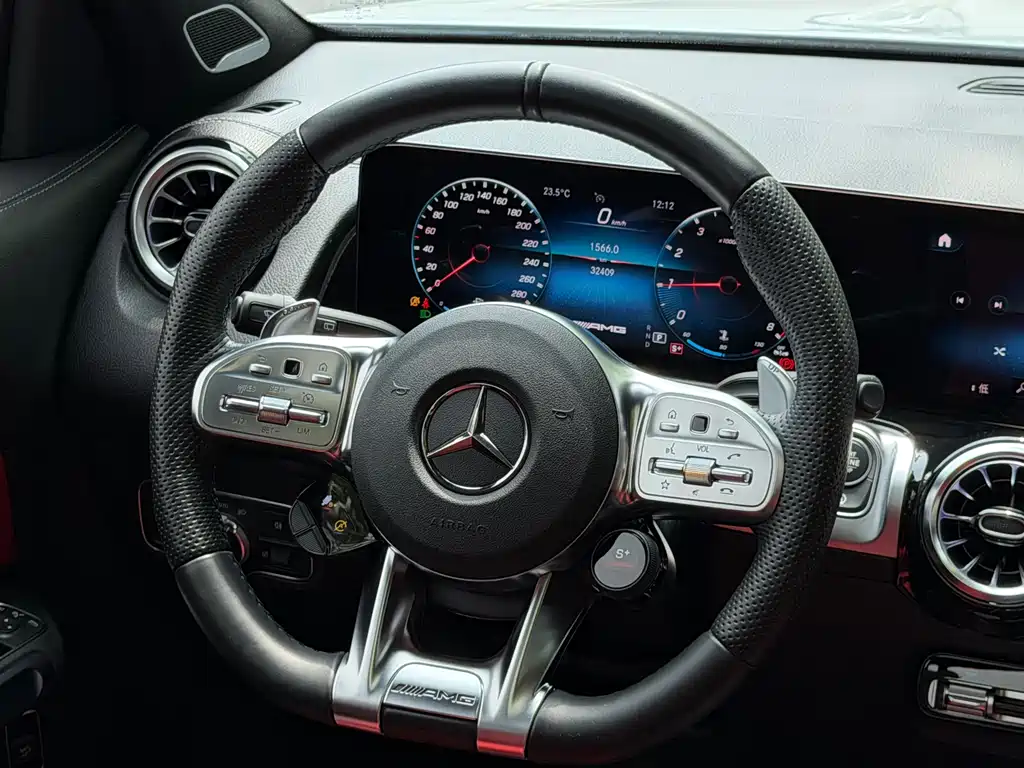 Mercedes-Benz GLB A MG 2023 AMG GLB 35 4MATIC