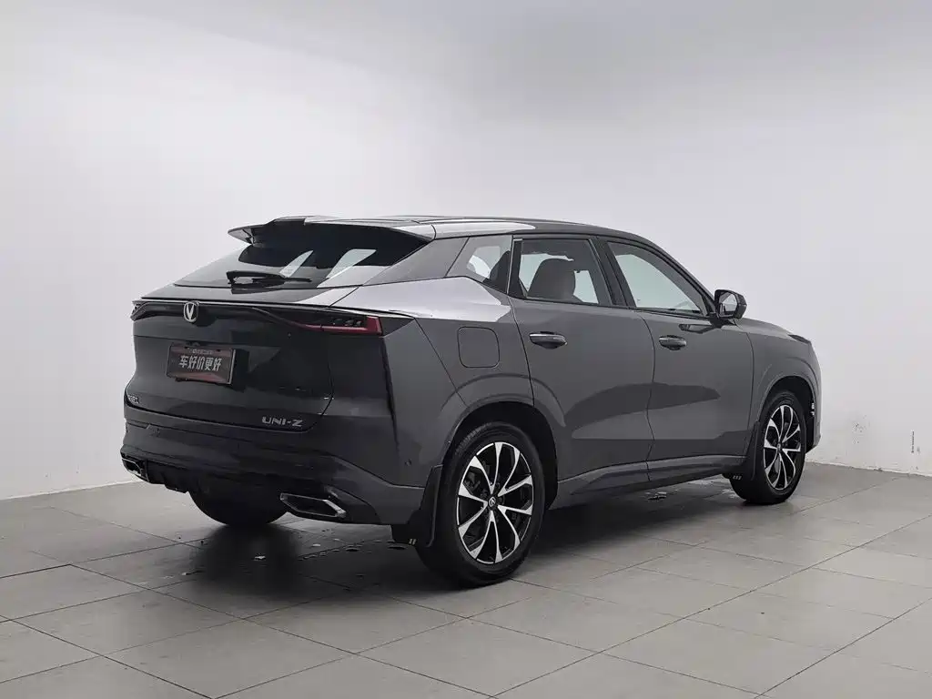 Changan UNI-Z New Energy — миниатюра 2