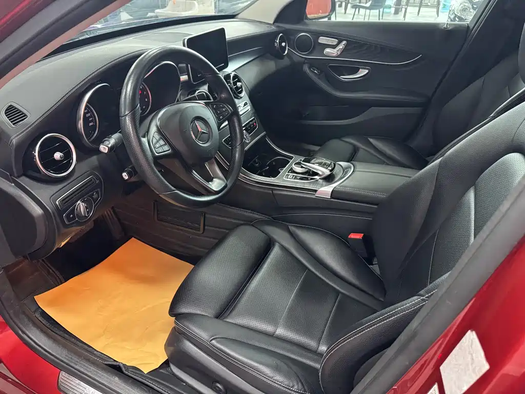 Mercedes-Benz C-Class — миниатюра 8