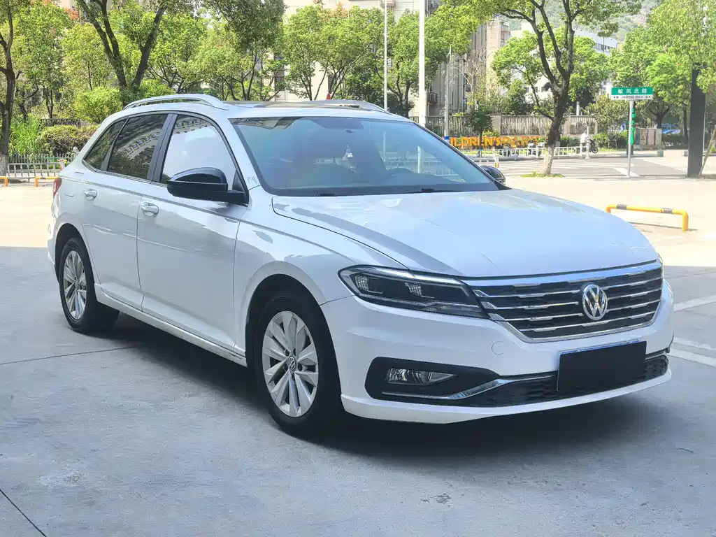 Volkswagen Lavida — миниатюра 2